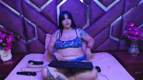 Snapshot of victoria_rossy_ chatting on 01.31.25 Victoria online show from 01.31.25