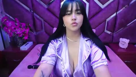 Snapshot of victoria_rossy_ chatting on 02.04.25 Victoria online show from 02.04.25