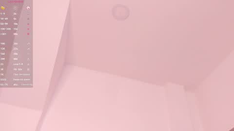 Snapshot of victoria_vallejo chatting on 03.06.25 victoria online show from 03.06.25