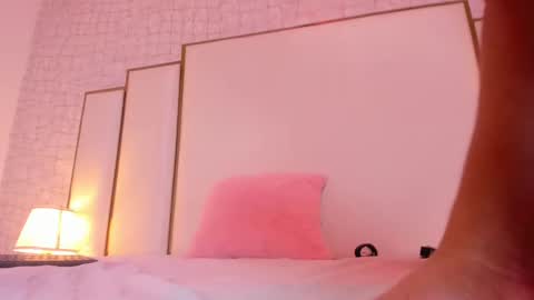 Snapshot of victoriaa_millers chatting on 02.11.25 Victoria Sofia online show from 02.11.25