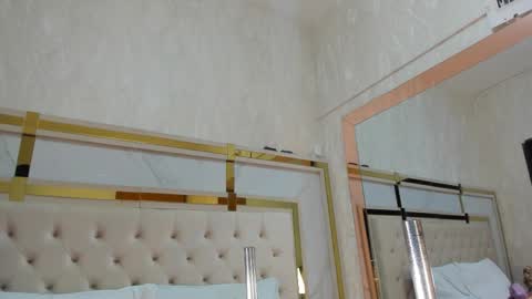 Snapshot of victoriaa_millers chatting on 10.05.25 Victoria Sofia online show from 10.05.25