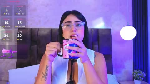 Victoria Andrade online show from 04.09.26