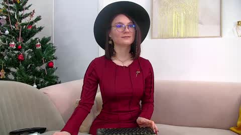 Victoria online show from 12.27.24