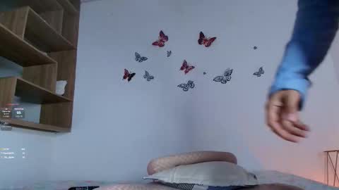 Victoria online show from 11.28.25