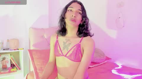 Victoria online show from 12.03.25