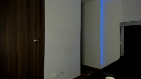 VICTORIA online show from 11.14.25