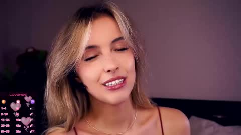 Snapshot of victoriadreamtt chatting on 09.23.25 Anasteisha Day Helen Night online show from 09.23.25