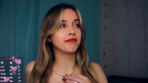 Snapshot of victoriadreamtt chatting on 10.21.25 Anasteisha Day Helen Night online show from 10.21.25