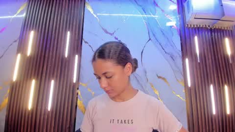 Victoria  online show from 05.30.26