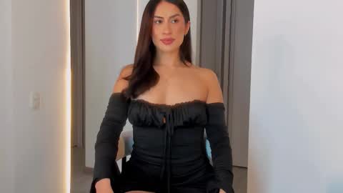 Snapshot of victoriafit7 chatting on 10.20.25 Vcitoria online show from 10.20.25