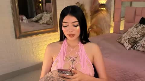 Snapshot of victoriagolden chatting on 01.23.25 VICTORIA online show from 01.23.25