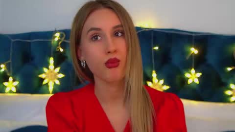 Victoria online show from 12.04.25