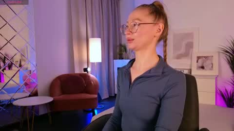 Victoria online show from 05.14.26