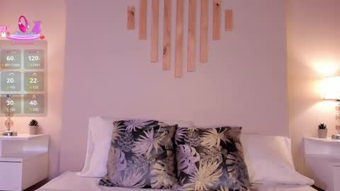 Snapshot of victorianoah_ chatting on 09.16.25 Victoria online show from 09.16.25