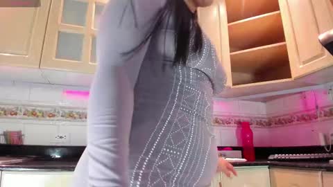 Victoria online show from 10.04.25