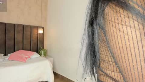 Snapshot of victoriaregia1 chatting on 01.04.25 Maria Victoria online show from 01.04.25