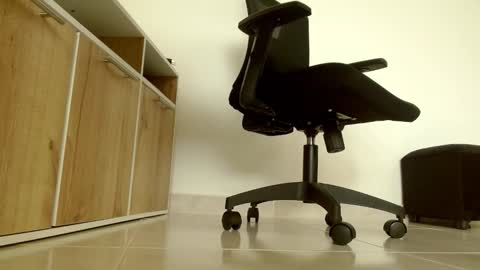 Victoria online show from 01.14.26