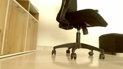 Victoria online show from 02.27.26