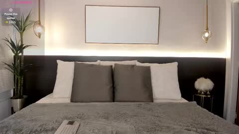 Victoria Shelby  online show from 10.05.25