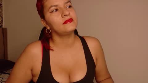 Snapshot of victoriau chatting on 10.31.25 Victoria online show from 10.31.25