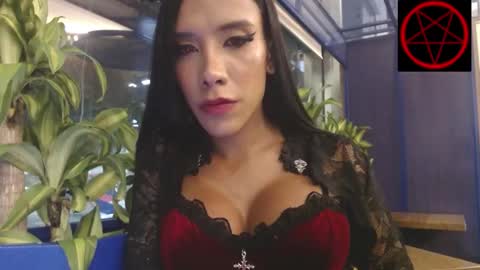 Victoria Vampire online show from 01.07.25