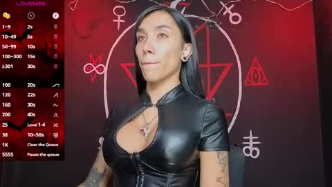 Victoria Vampire online show from 11.19.25