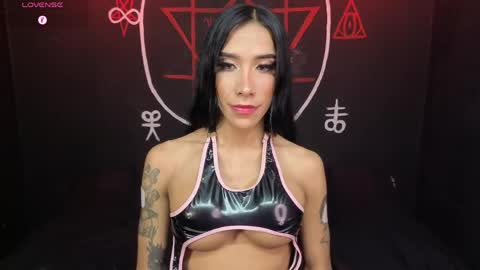 Victoria Vampire online show from 05.17.26