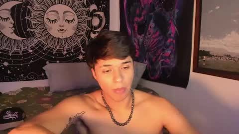 Snapshot of victorino_jhonson chatting on 01.19.25 Victorino Jhonson online show from 01.19.25