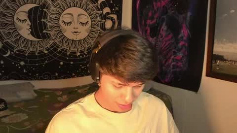 Snapshot of victorino_jhonson chatting on 01.25.25 Victorino Jhonson online show from 01.25.25