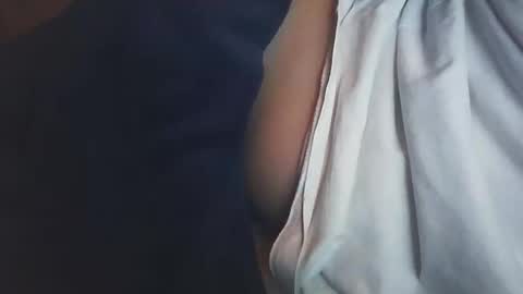 vicvictoree online show from 11.04.25