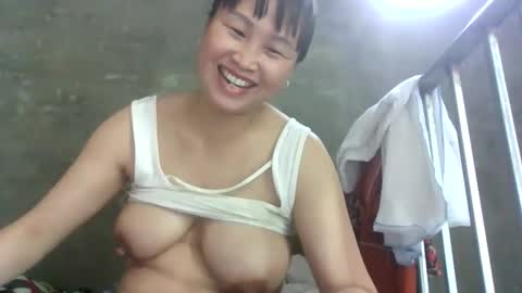 Snapshot of vietnam_sexxy chatting on 04.25.26 vietnam_sexxy online show from 04.25.26
