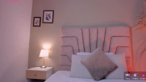 Snapshot of viictoria_becker chatting on 09.30.25 Victoria  online show from 09.30.25