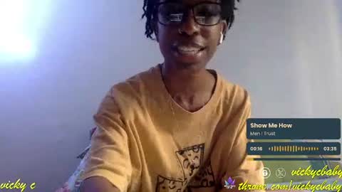 Snapshot of viiickyyy chatting on 01.07.25 Vicky C Vicky V - Vicky C Baby Baby Vee - Schoolgurl V - V the Qween of Edging - Miss Vicky if U Nasty online show from 01.07.25