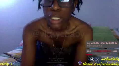 Snapshot of viiickyyy chatting on 01.10.25 Vicky C Vicky V - Vicky C Baby Baby Vee - Schoolgurl V - V the Qween of Edging - Miss Vicky if U Nasty online show from 01.10.25