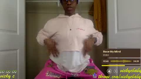Snapshot of viiickyyy chatting on 01.30.25 Vicky C Vicky V - Vicky C Baby Baby Vee - Schoolgurl V - V the Qween of Edging - Miss Vicky if U Nasty online show from 01.30.25