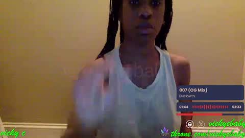 Snapshot of viiickyyy chatting on 03.03.25 Vicky C Vicky V - Vicky C Baby Baby Vee - Schoolgurl V - V the Qween of Edging - Miss Vicky if U Nasty online show from 03.03.25