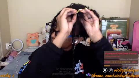 Vicky C Vicky V - Vicky C Baby Baby Vee - Schoolgurl V - V the Qween of Edging - Miss Vicky if U Nasty online show from 09.19.25