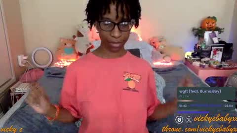 Vicky C Vicky V - Vicky C Baby Baby Vee - Schoolgurl V - V the Qween of Edging - Miss Vicky if U Nasty online show from 10.10.25