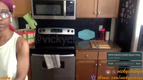 Vicky C Vicky V - Vicky C Baby Baby Vee - Schoolgurl V - V the Qween of Edging - Miss Vicky if U Nasty online show from 10.18.25