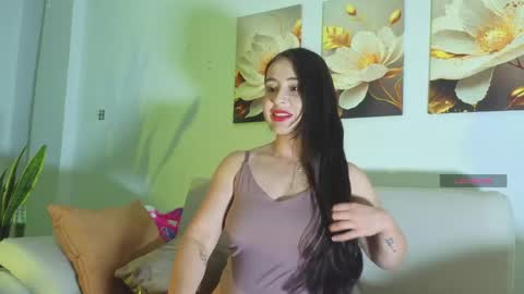 VIOLET  online show from 04.15.26