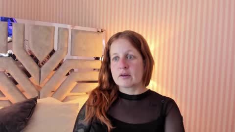 Snapshot of viioletamora chatting on 12.13.24 Violeta online show from 12.13.24