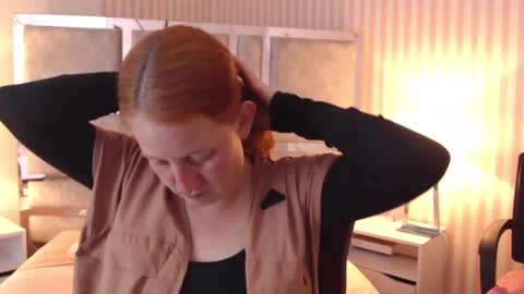 Snapshot of viioletamora chatting on 01.15.25 Violeta online show from 01.15.25