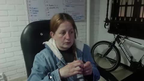 Snapshot of viioletamora chatting on 02.23.25 Violeta online show from 02.23.25