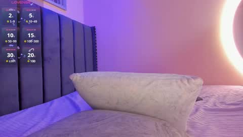 Viiolett online show from 12.13.24