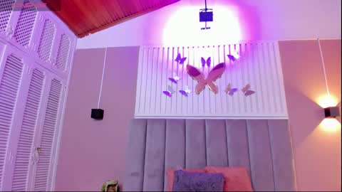 Viiolett online show from 01.05.25