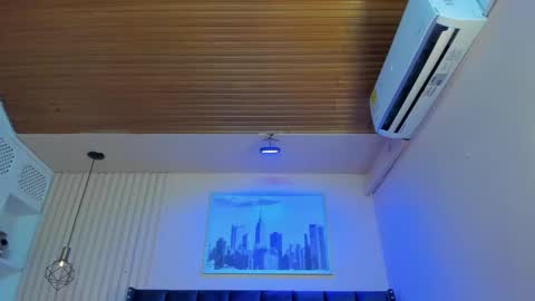 Viiolett online show from 01.26.25