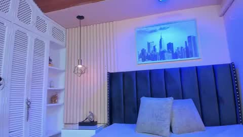 Viiolett online show from 09.26.25