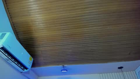 Viiolett online show from 09.30.25