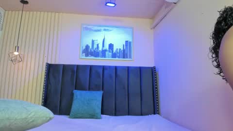 Viiolett online show from 03.03.26