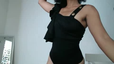 viiolettaaa online show from 04.27.26